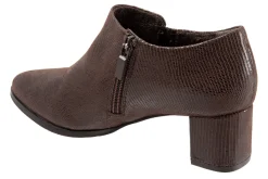 Trotters Keegan-Women Standard | Wide