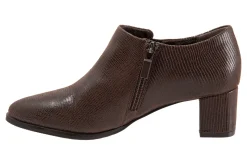 Trotters Keegan-Women Standard | Wide
