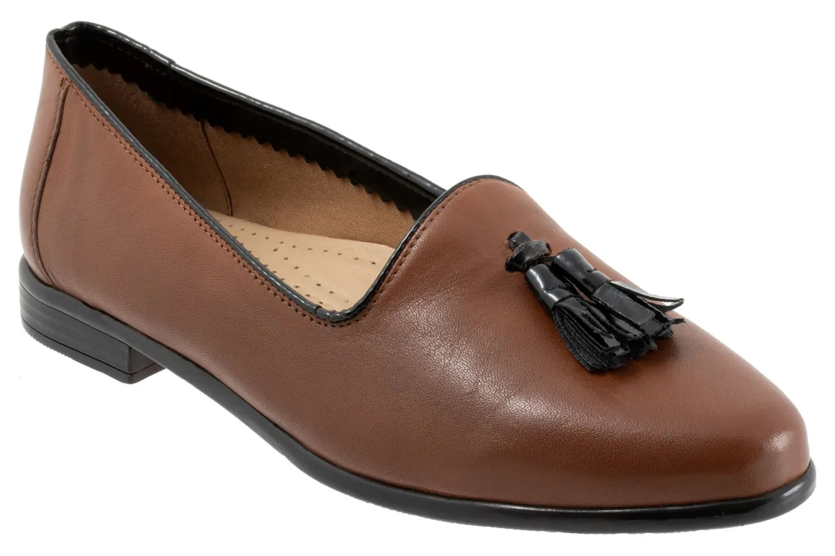Trotters Liz Tassel-Women Standard | Wide