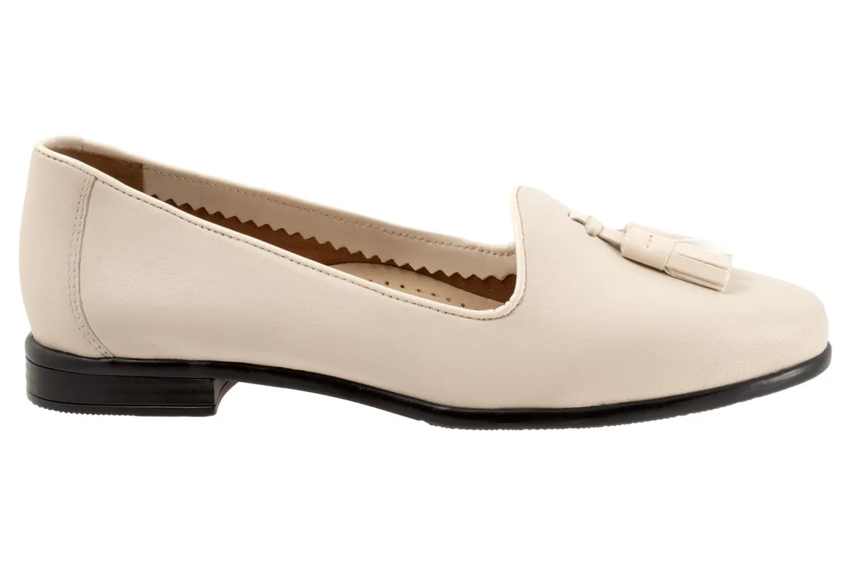 Trotters Liz Tassel-Women Wide | Narrow