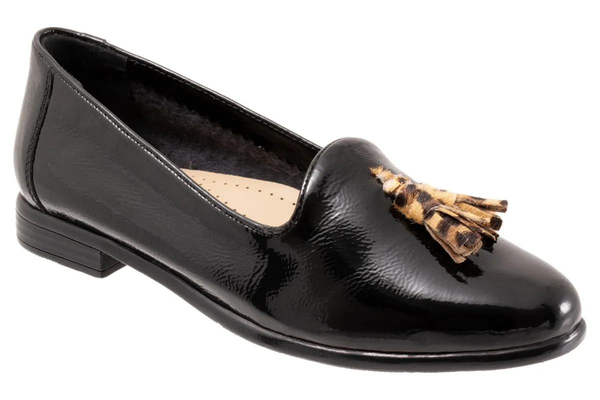 Trotters Liz Tassel-Women Standard | Wide