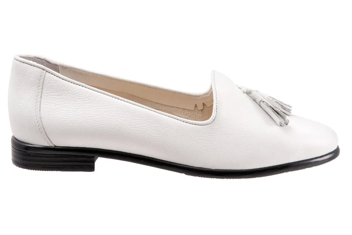 Trotters Liz Tassel-Women Standard | Wide