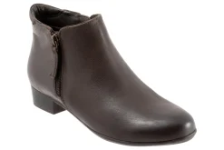 Trotters Major Embossed-Women Wide | Standard