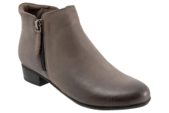 Trotters Major Embossed-Women Wide | Standard