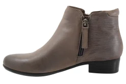 Trotters Major Embossed-Women Wide | Standard