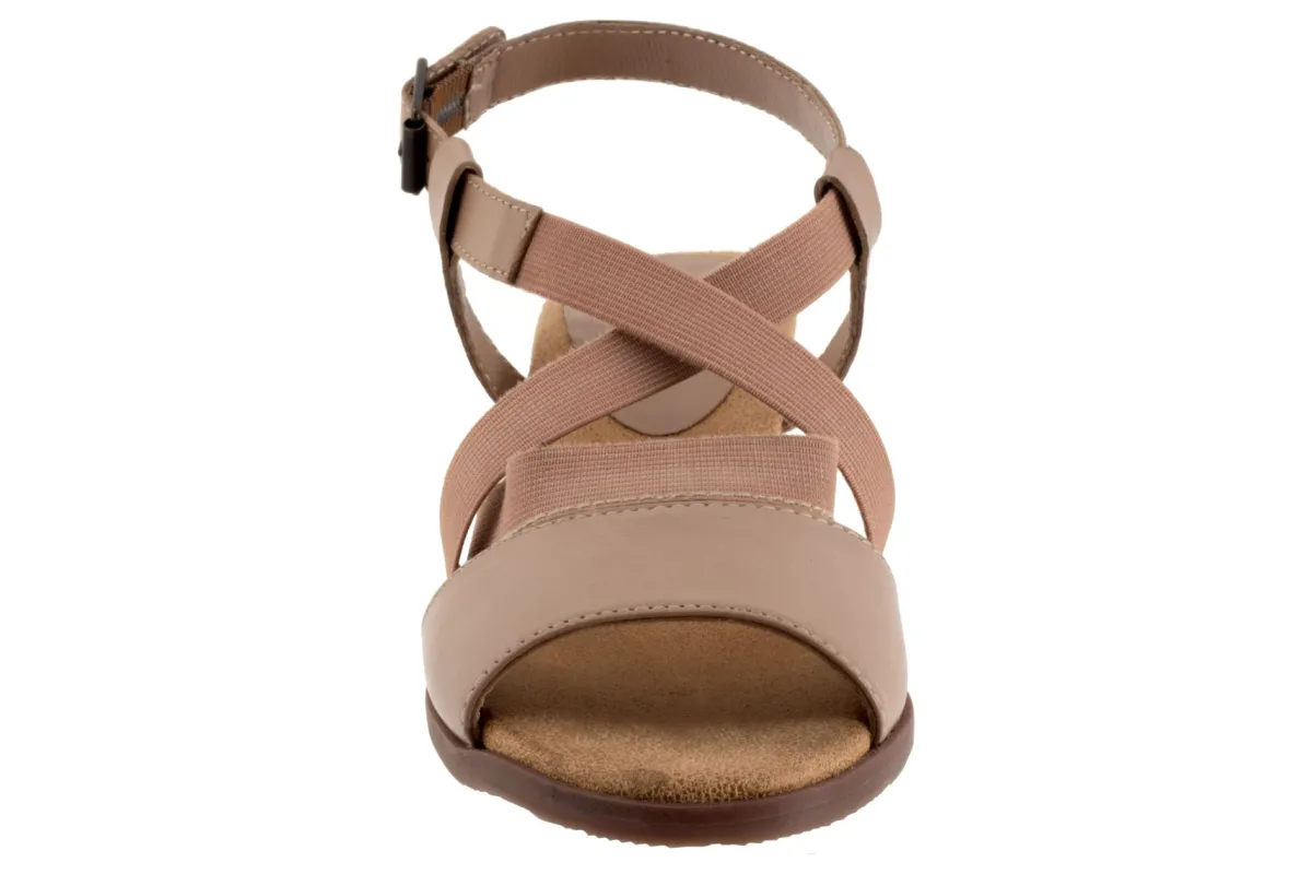 Trotters Meadow-Women Wide | Sandals