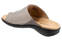 Trotters Regina-Women Wide | Standard