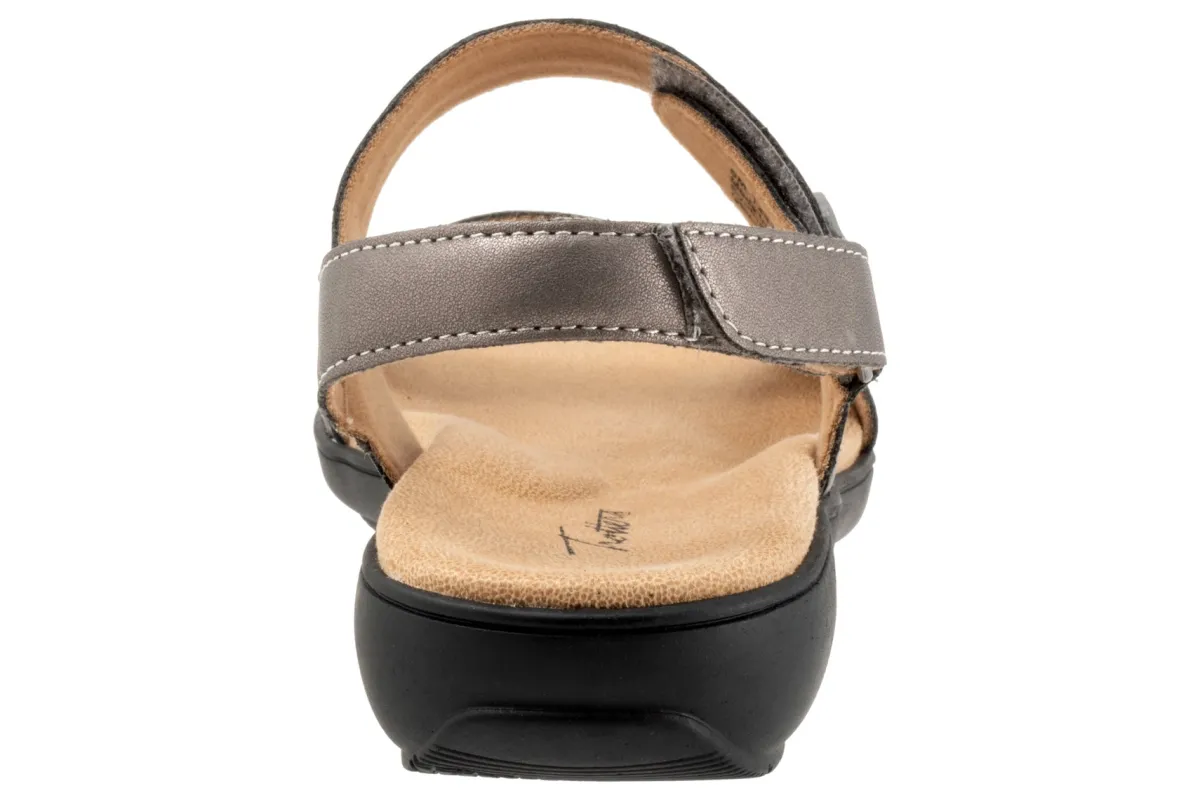Trotters Romi Stitch-Women Standard | Sandals
