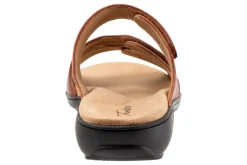 Trotters Rose-Women Standard | Wide