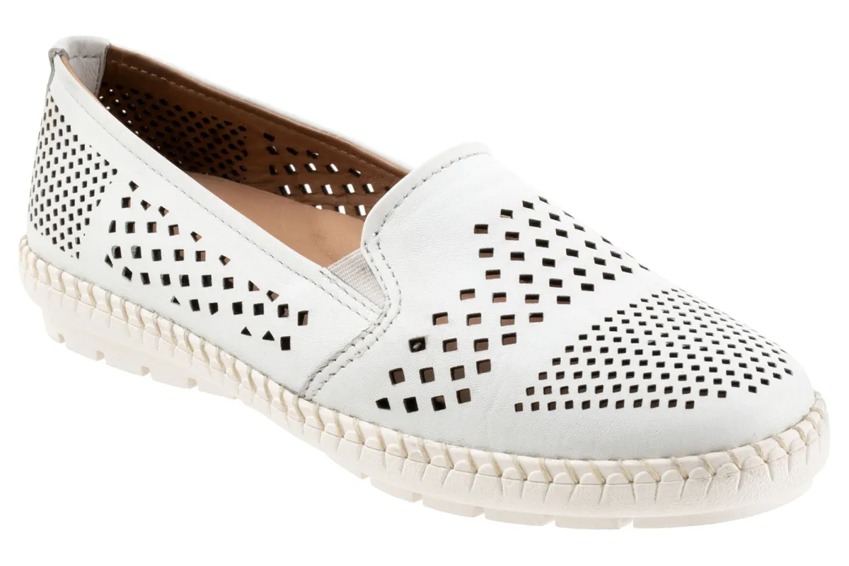 Trotters Royal-Women Narrow | Casual Shoes