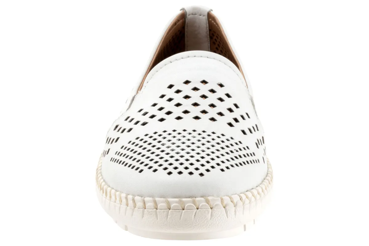 Trotters Royal-Women Narrow | Casual Shoes