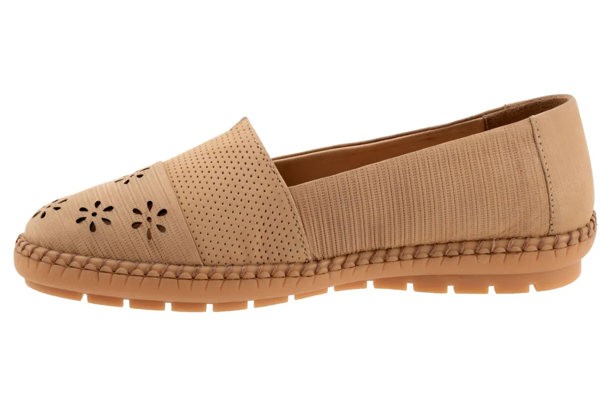 Trotters Ruby Perf-Women Narrow | Casual Shoes