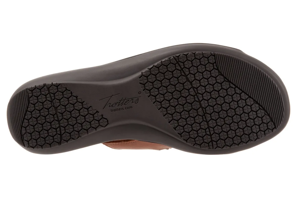 Trotters Ruthie Woven-Women Standard | Wide