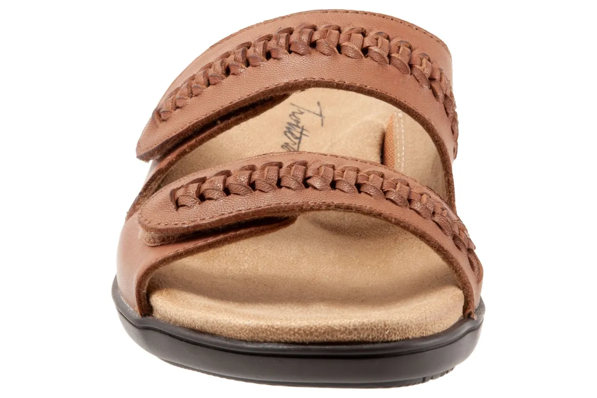 Trotters Ruthie Woven-Women Standard | Wide