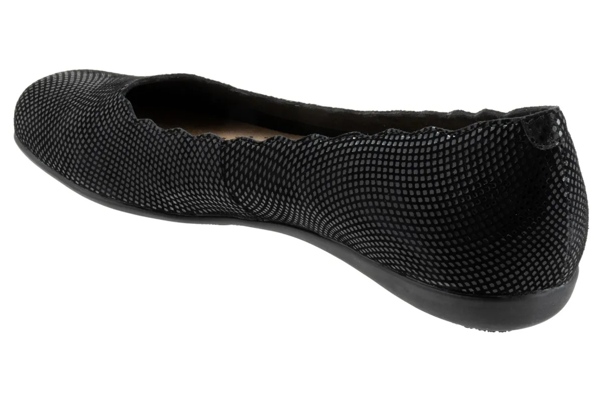 Trotters Sabine-Women Standard | Wide