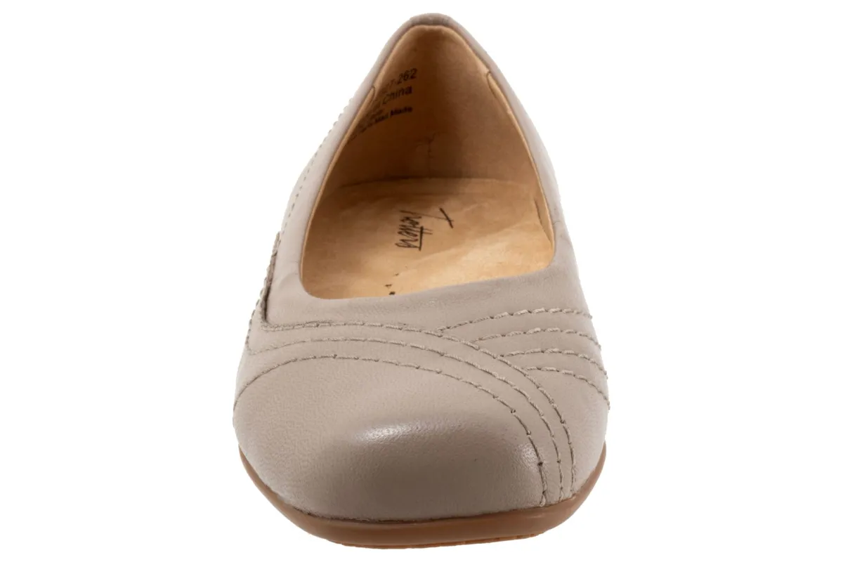 Trotters Sasha-Women Standard | Extra Wide