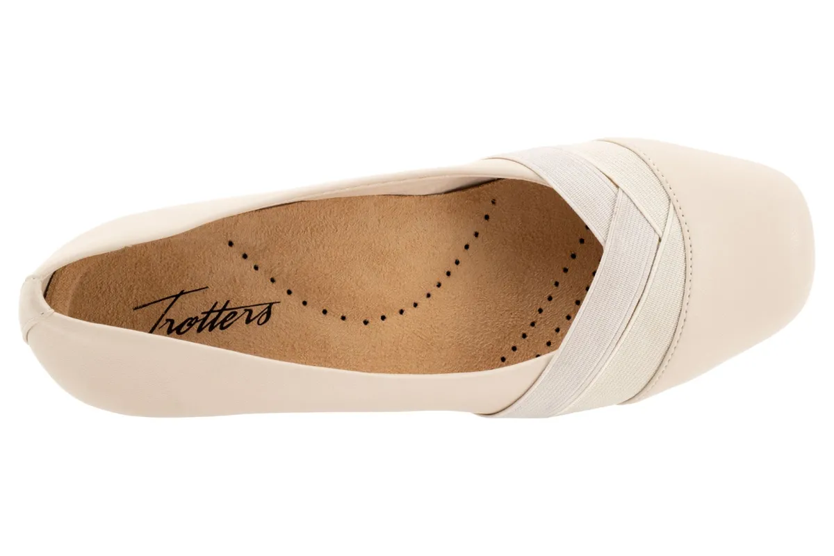 Trotters Stella-Women Wide | Standard