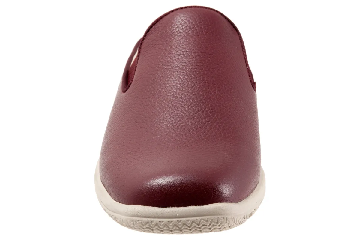Trotters Uma-Women Standard | Casual Shoes