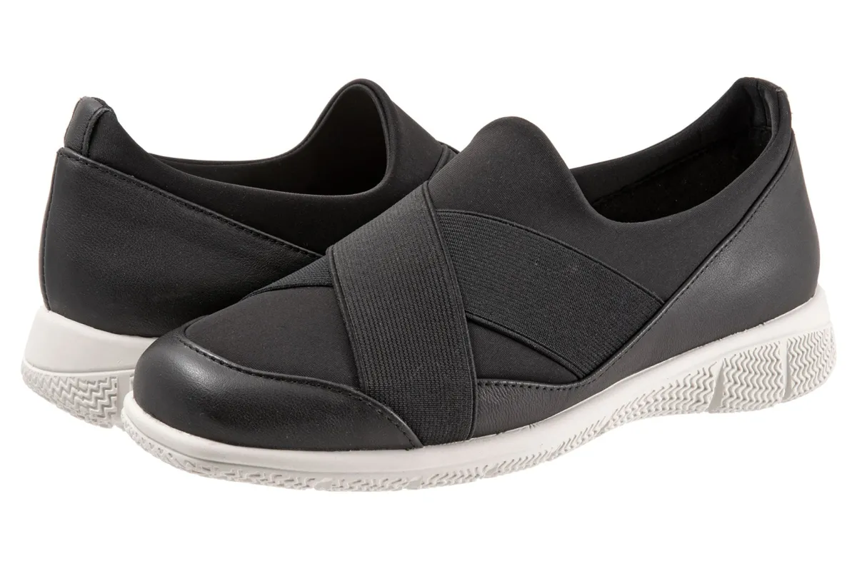 Trotters Urbana-Women Wide | Casual Shoes